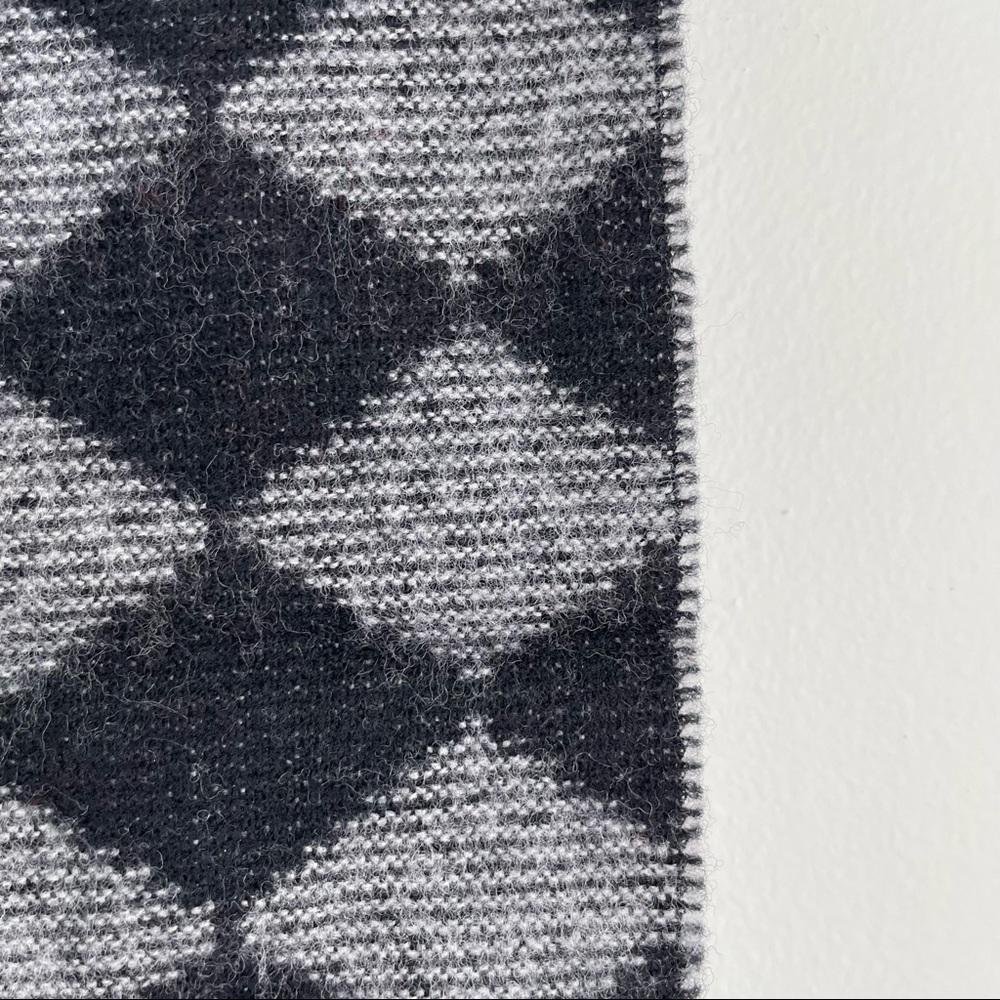 Wool Scarf - Picture 8 of 10